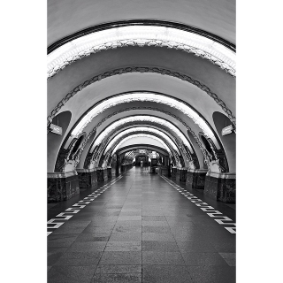 Illustration for article titled Russian Underground Stations Look Even More Stunning In Black and White
